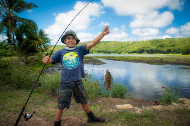 Photo: Keiki fishing at Alakoko