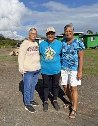 Photo: Hui Mahi&#699;ai &#699;Āina founder Blanche McMillan (center) with volunteer Kalei Hong (left) and her cousin Mabel Keli&#699;iho&#699;omalu