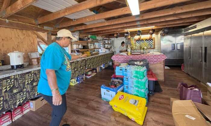 Photo: Communal screened-in kitchen at Hui Mahi&#699;ai &#699;Āina