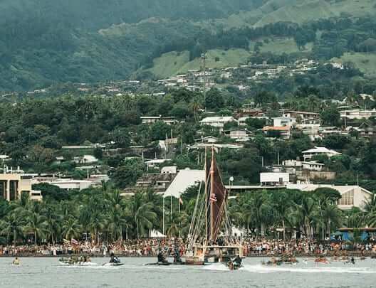 Photo: Voyaging canoes Hōkūleʻa and Hikianalia