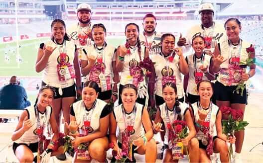 Photo: Hawaiʻi’s Rose Gold all-girls flag football team