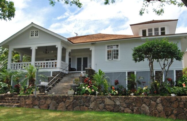 Photo: Manoa valley home