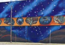 Mural Depicts the Kumulipo and the Origin of Creation Photo: Mural representing the deep sea as described in the Hawaiian creation chant, Kumulipo