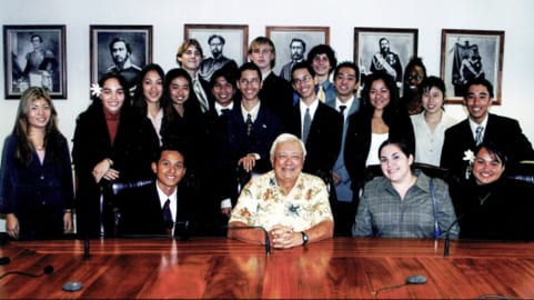 Photo: Oswald Stender with the 2005 class of CTL Fellows