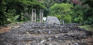Waimea: Valley of Priests Photo: Heiau in Waimea Valley